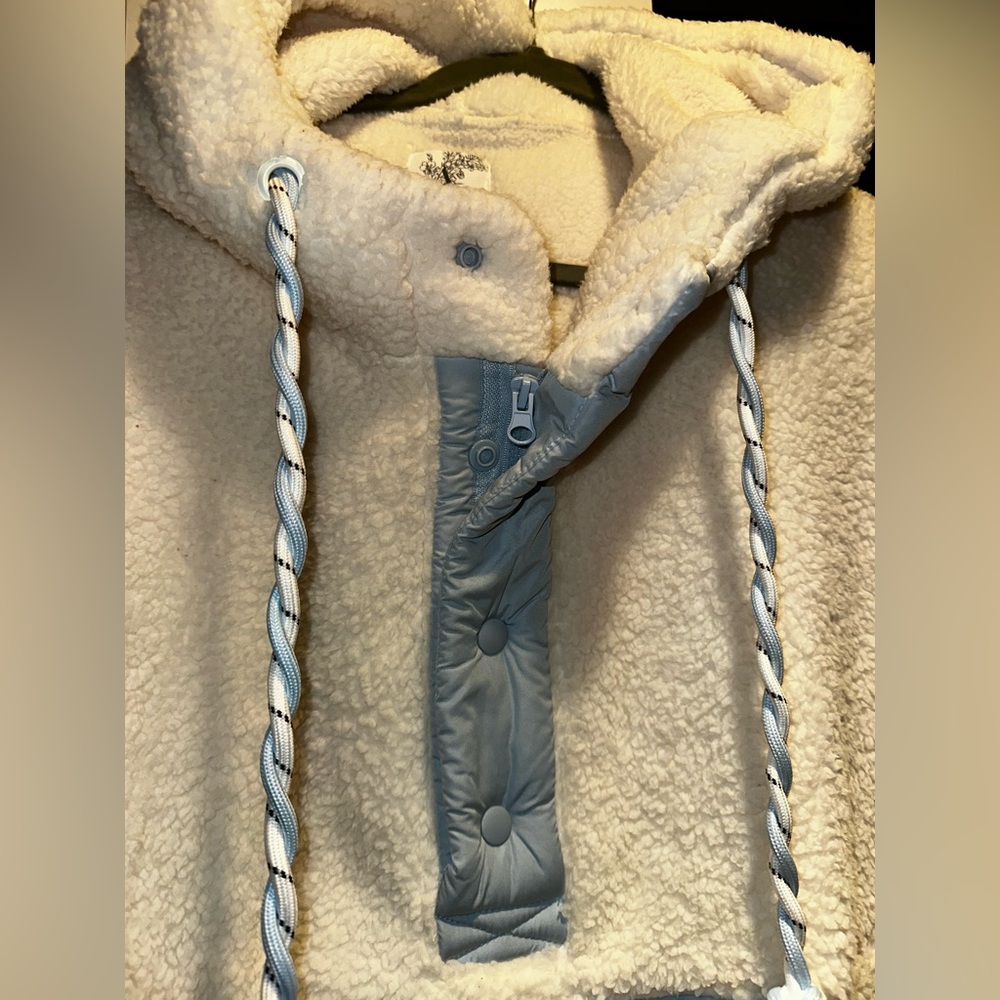NWT Altar'd State Compare Frostbite Sherpa Pullover $128 MSRP - Picture 15 of 16